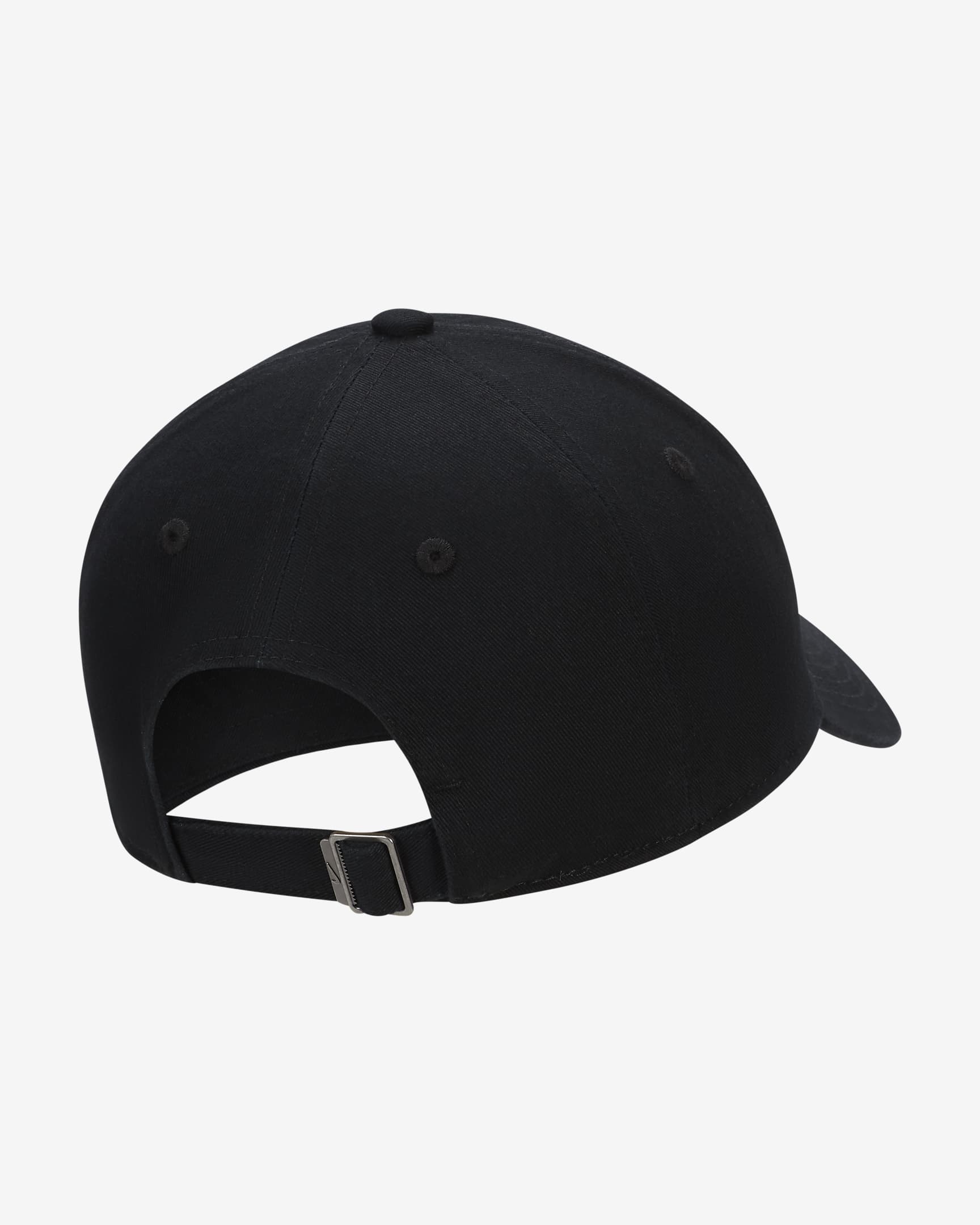 Nike Club Cap - Black / White
