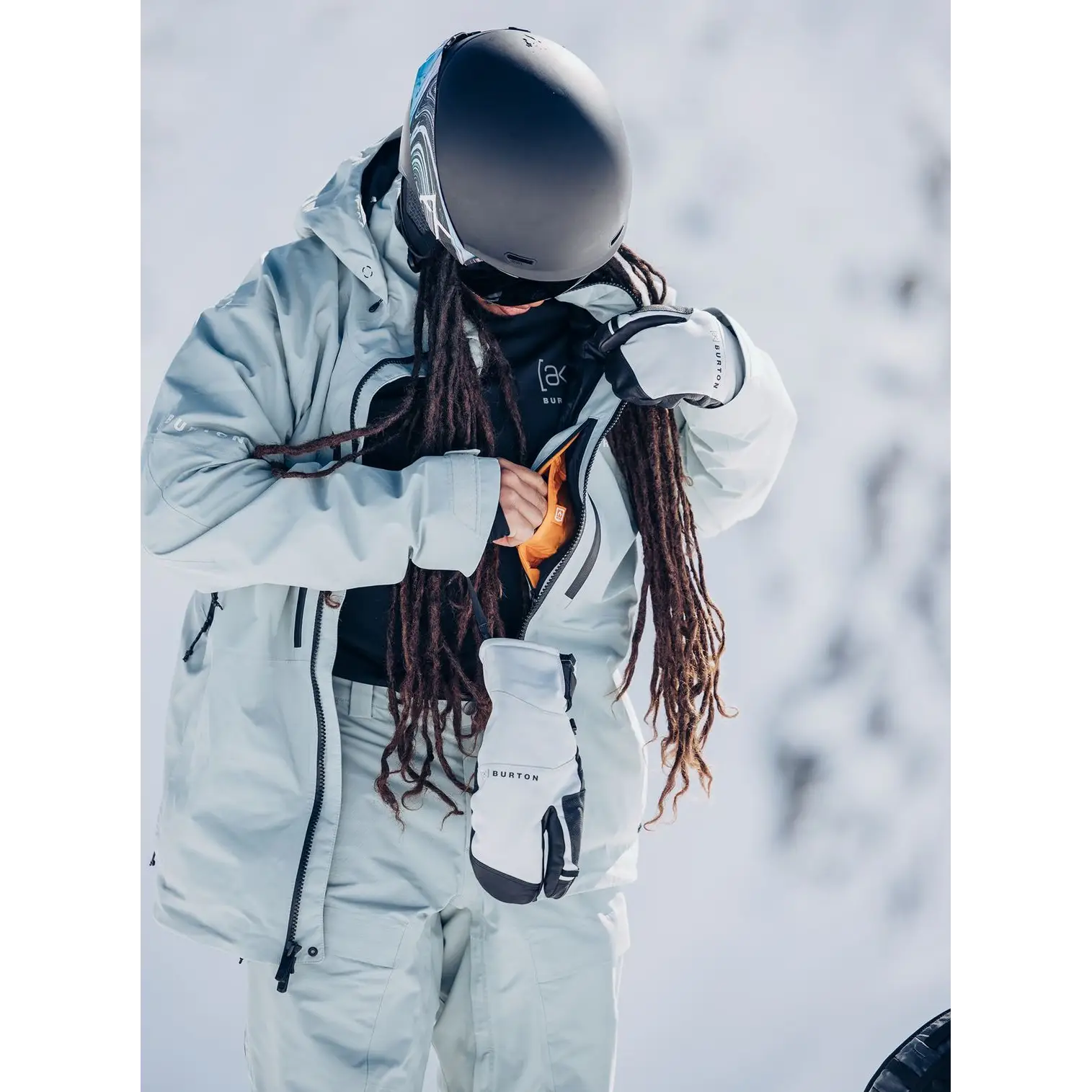 Burton AK Swash GORE-TEX 2L Jacket 2024