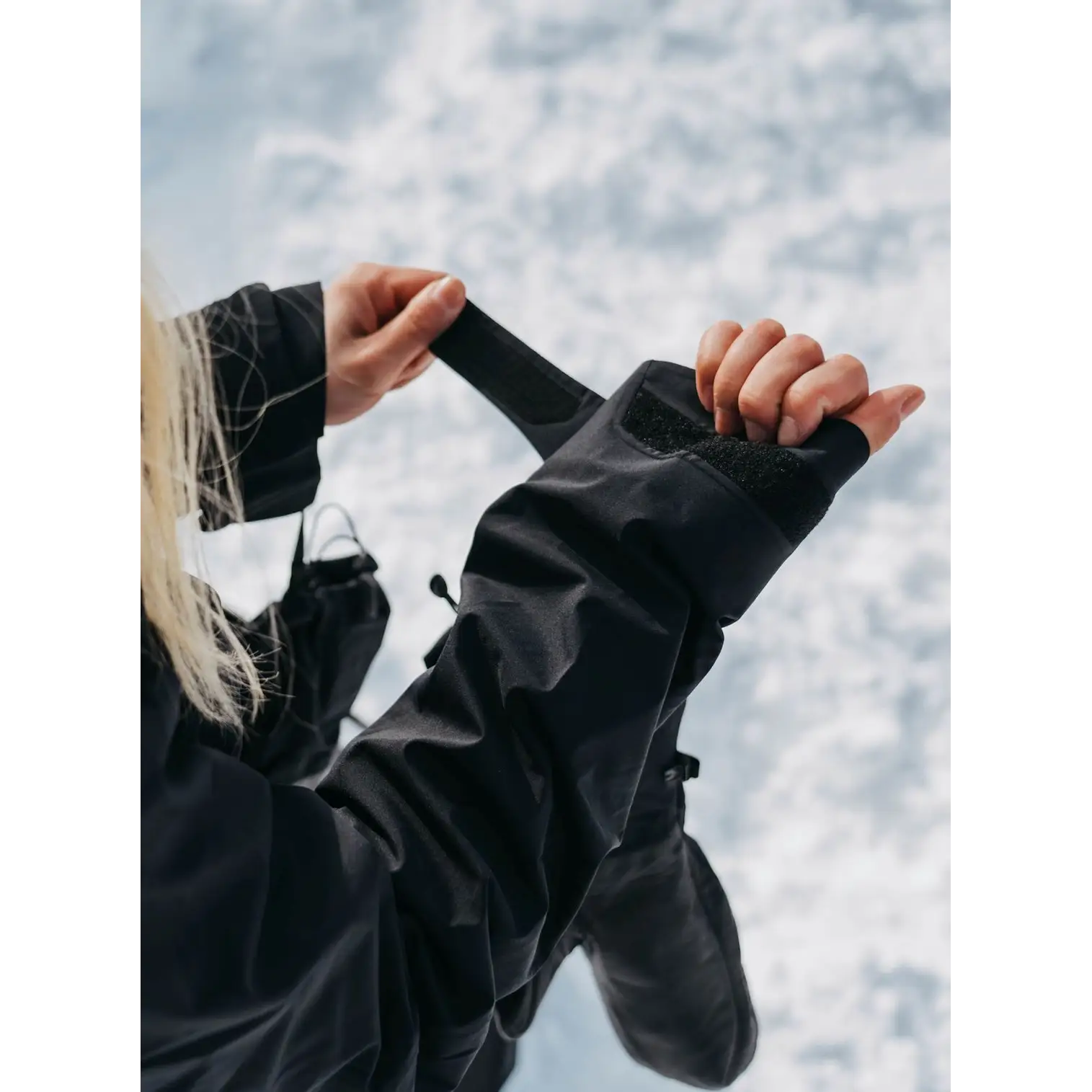 Burton Womens AK Upshift GORE-TEX 2L Jacket-2024