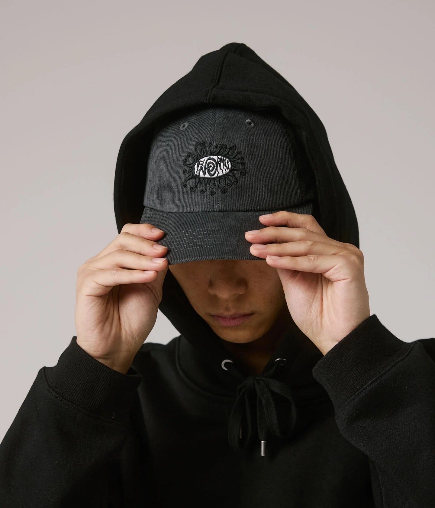 Former Droid Cord Cap