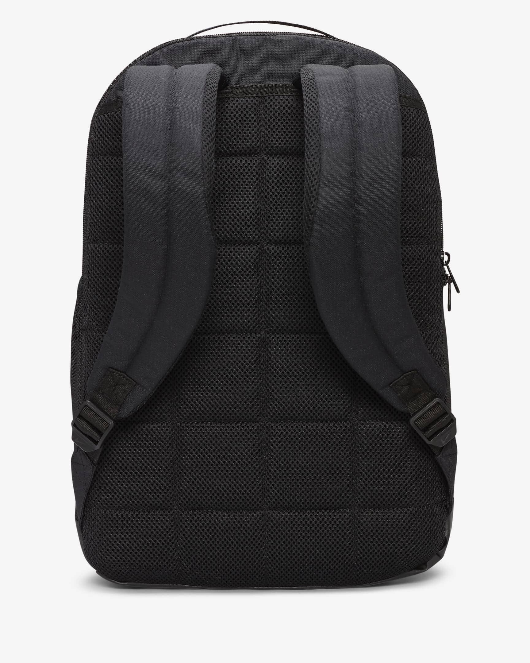 Nike Brasilia 9.5 M (24L) Backpack