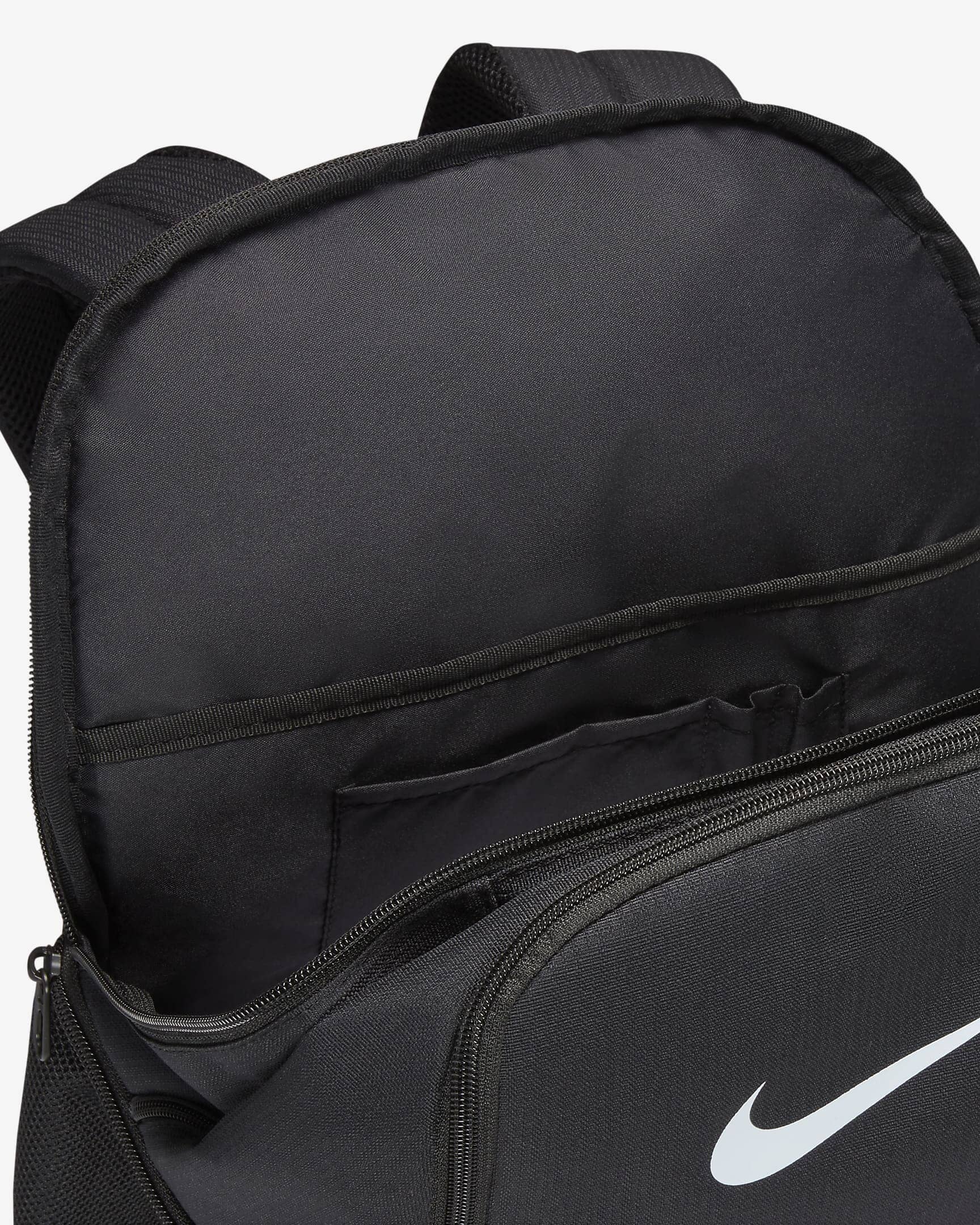 Nike Brasilia 9.5 M (24L) Backpack