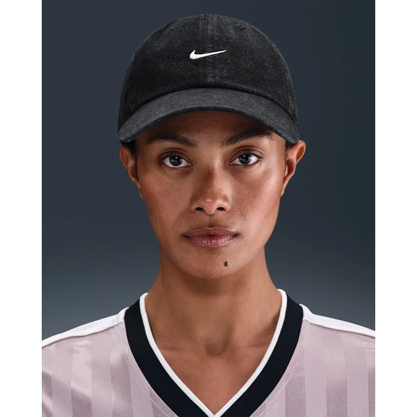 Nike Club Unstructured Denim Cap - Black / White