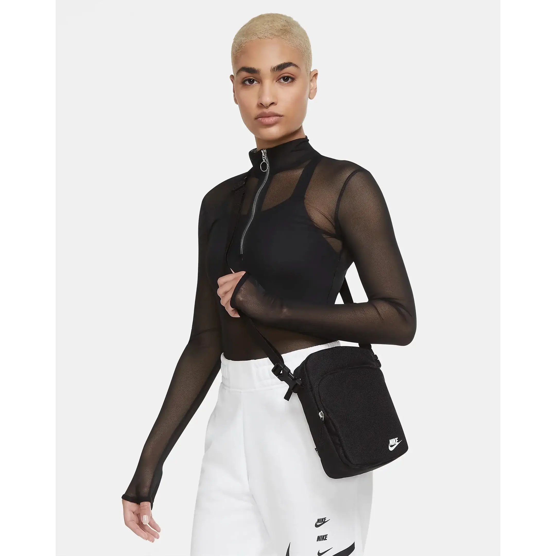 Nike Heritage Crossbody Bag