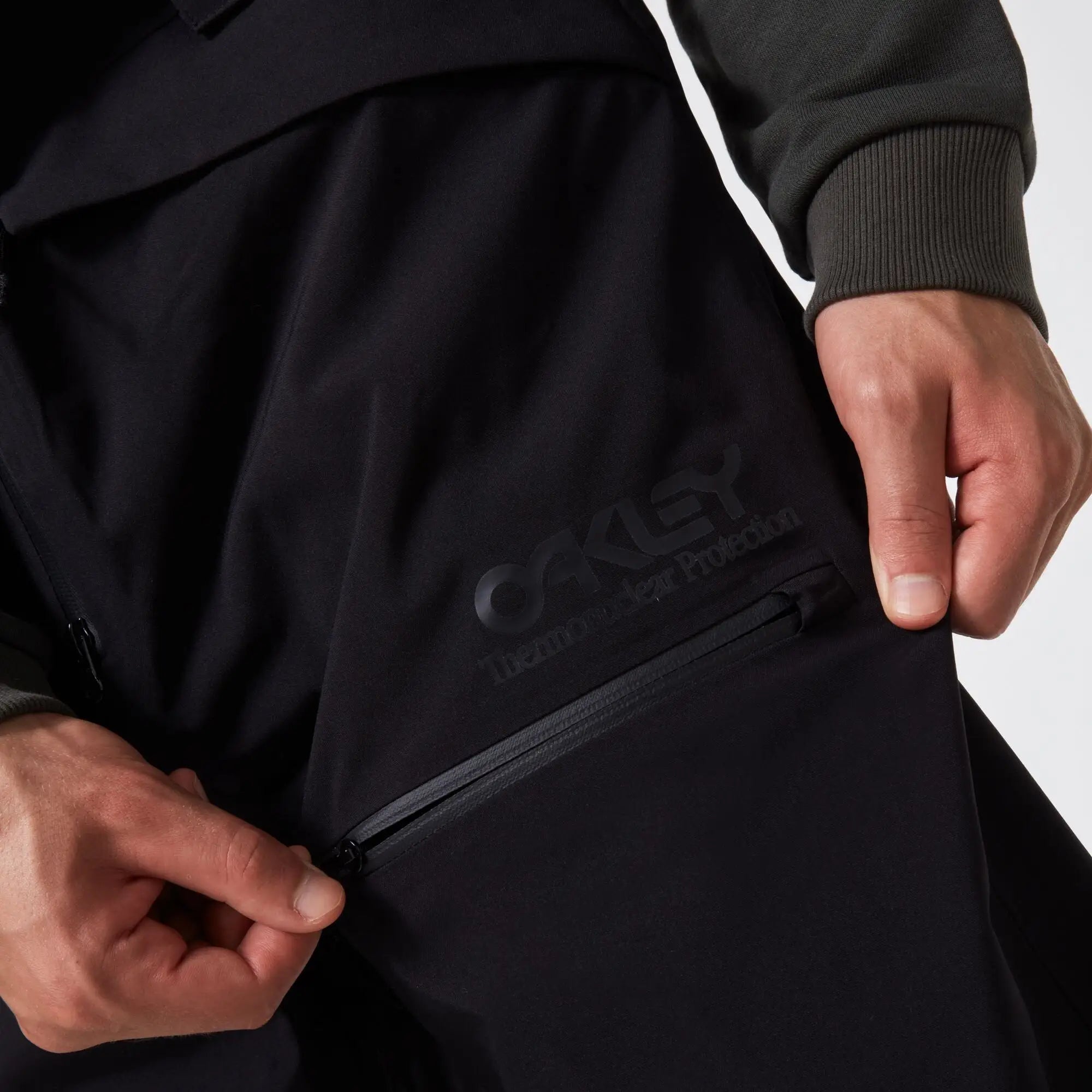 Oakley TNP Shell Bib Pants
