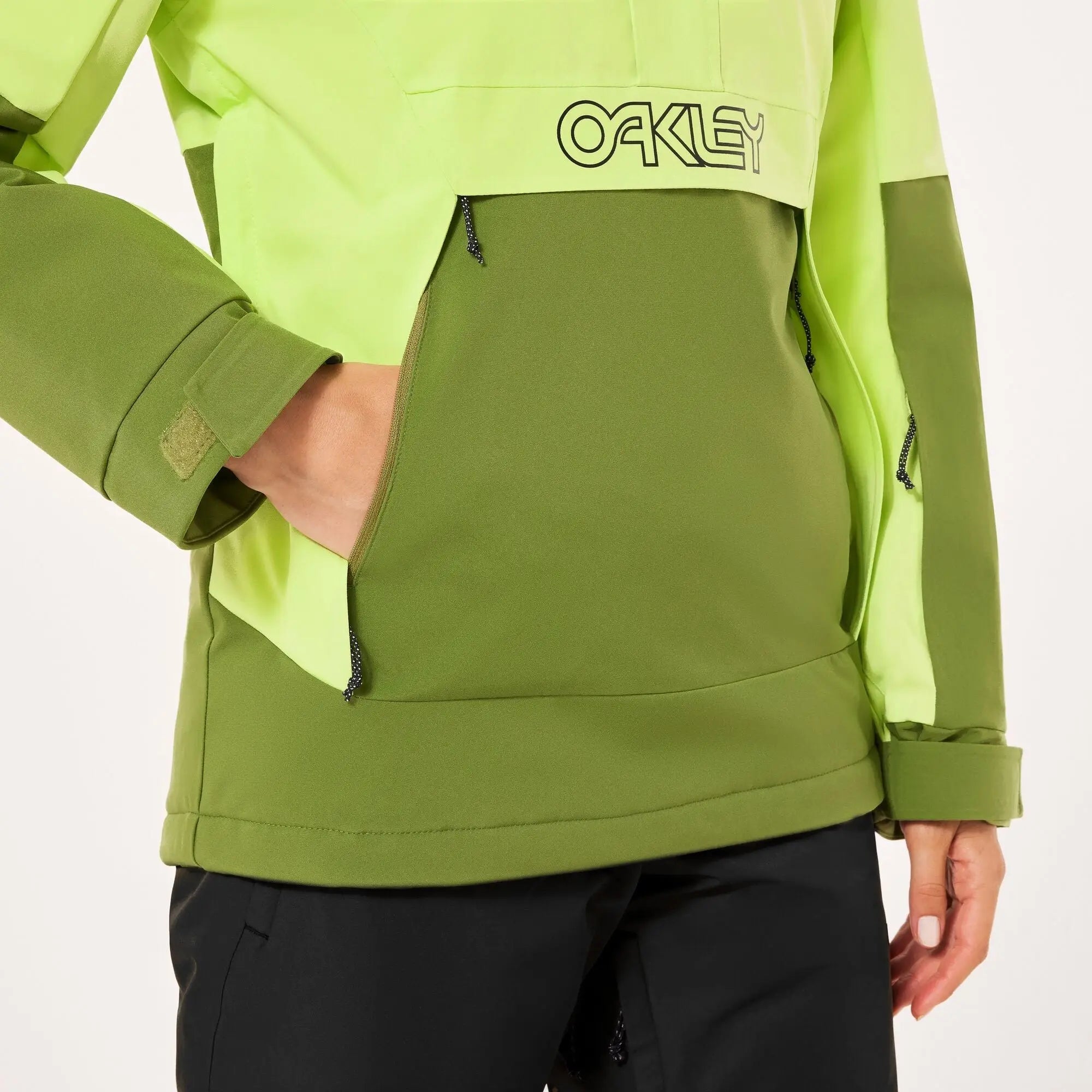 Oakley TNP TNT Insulated Womens Anorak 2025