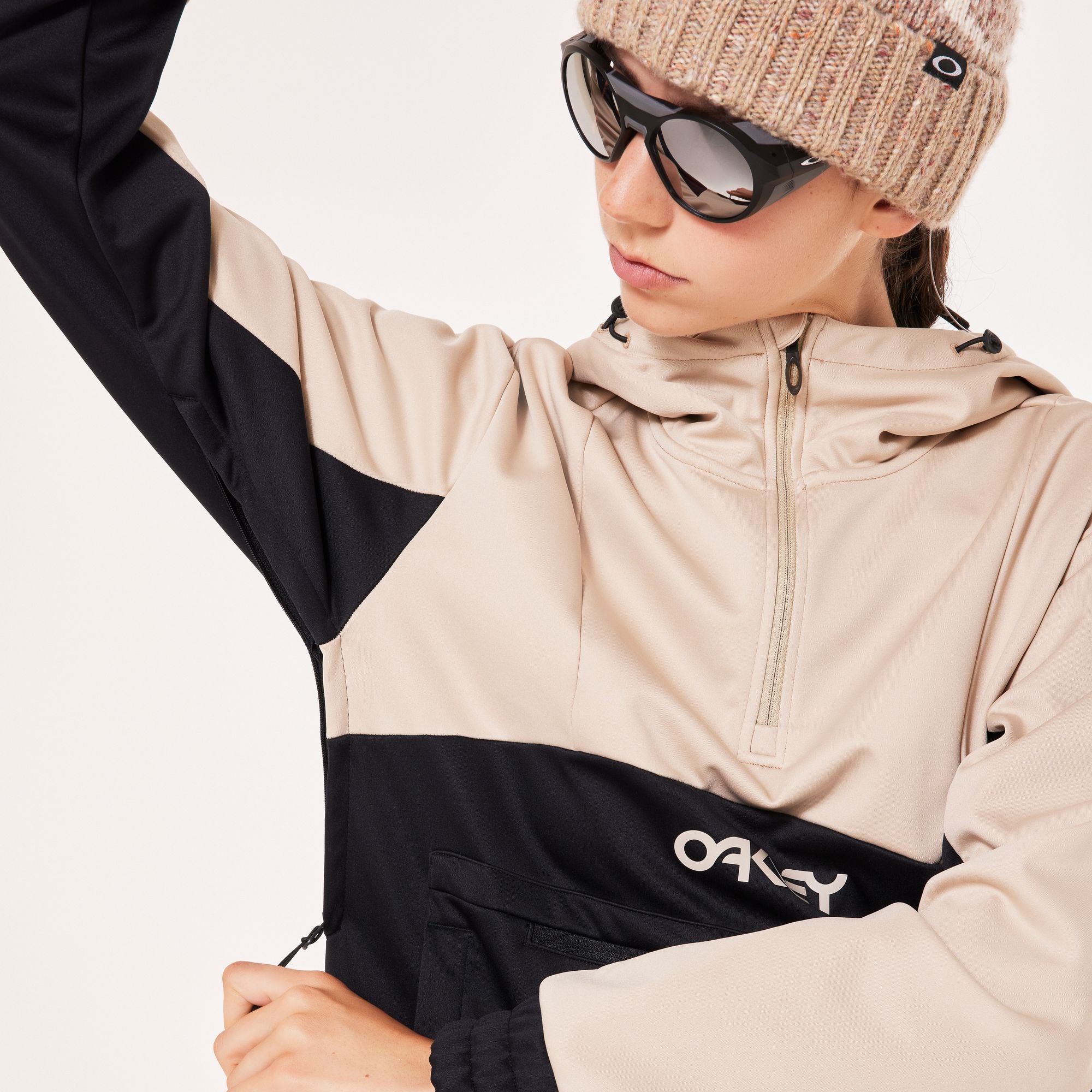 Oakley Womens TNP Nose Grab Softshell Hoodie 2025