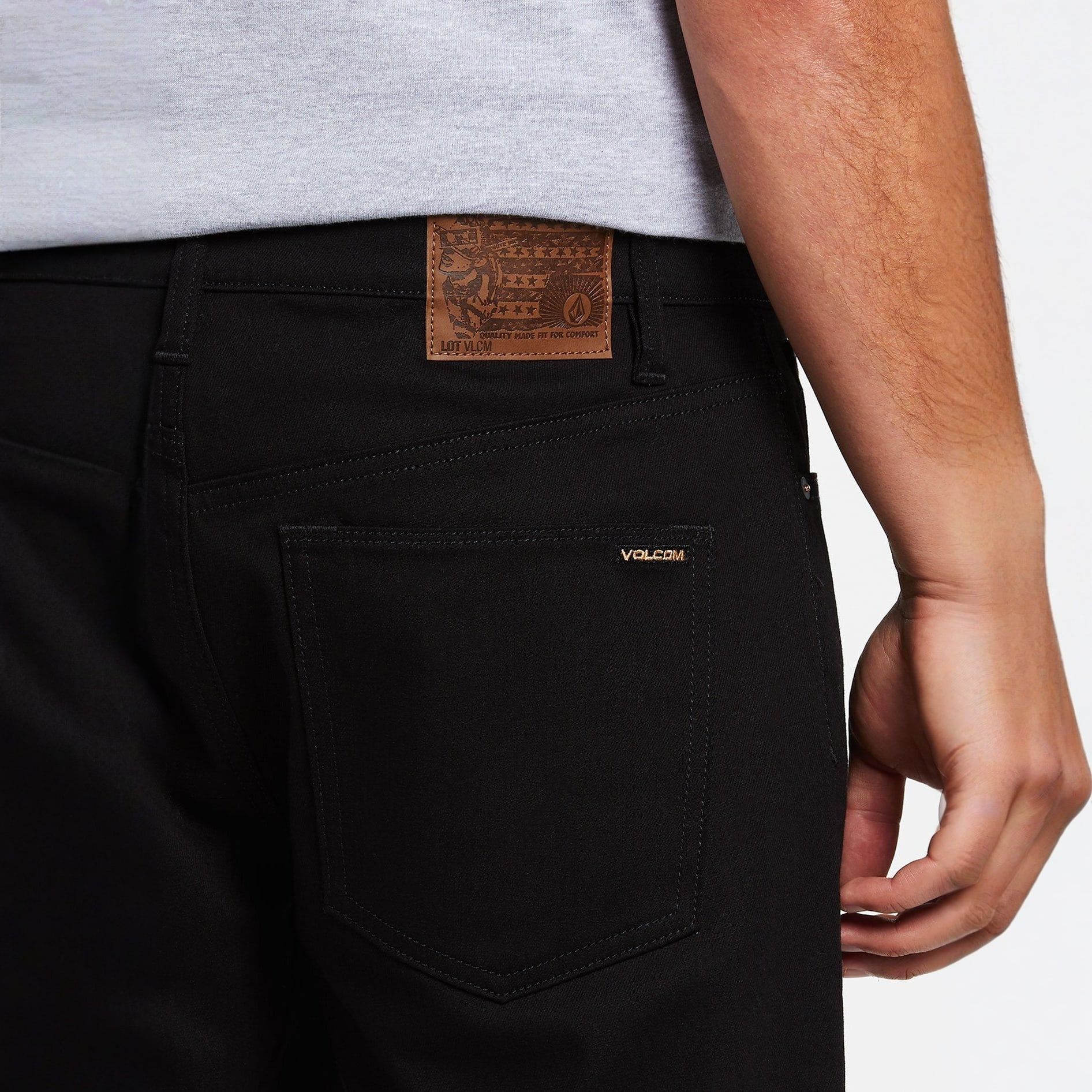 VOLCOM SOLVER MODERN FIT JEANS