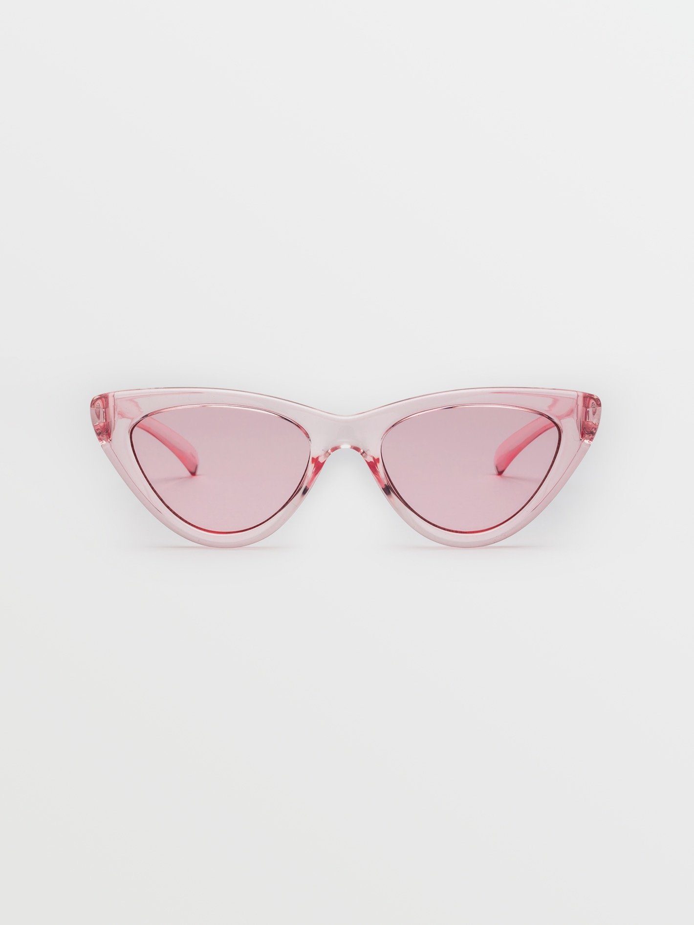 Volcom Womens Knife Sunglasses provide 100% UVA/UVB protection.