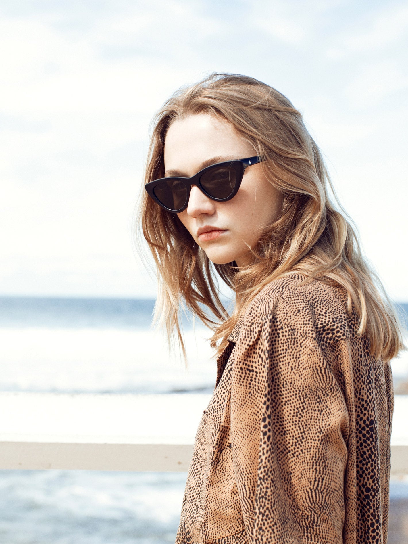 VOLCOM WOMENS KNIFE SUNGLASSES