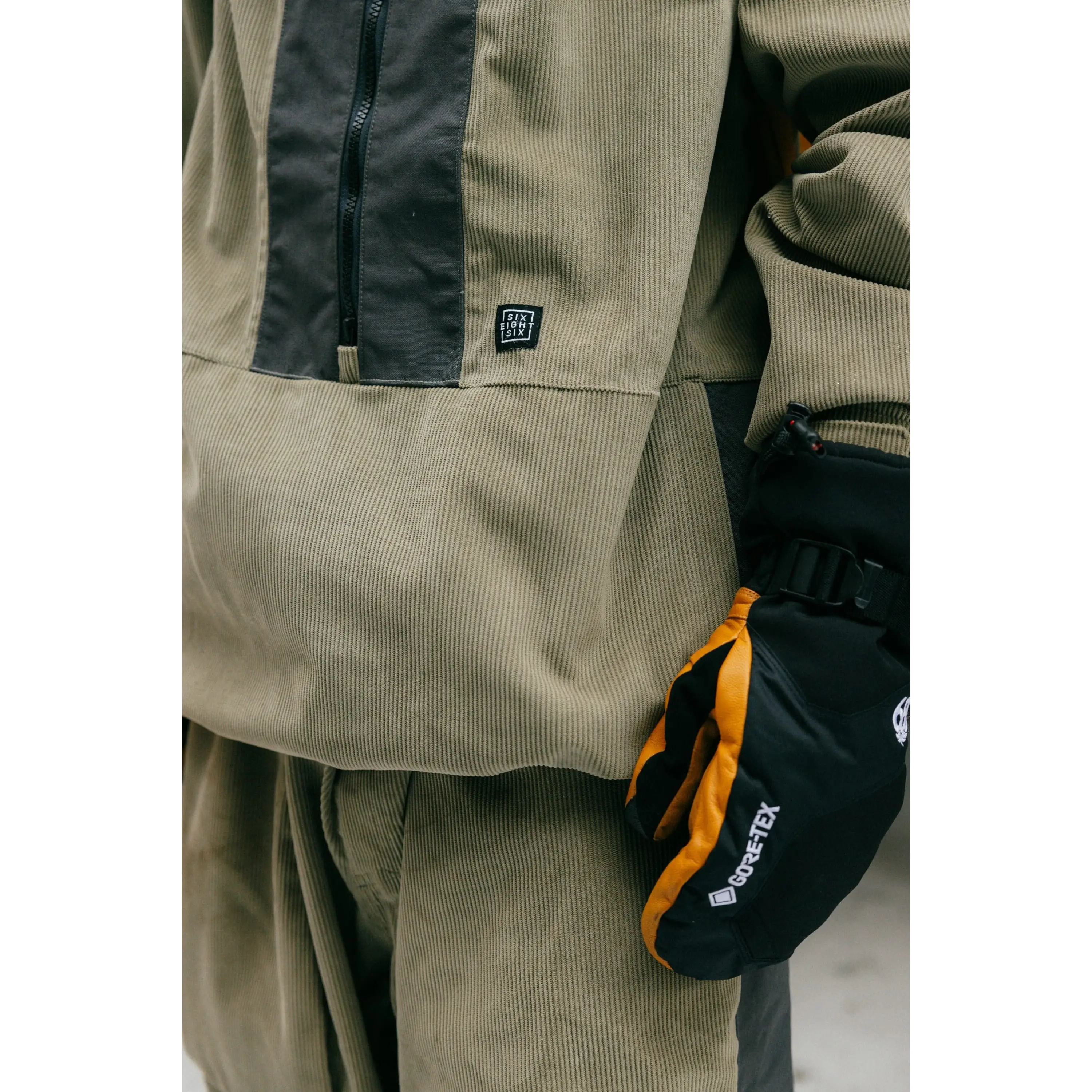 686 Ghost 2.5L Anorak 2025