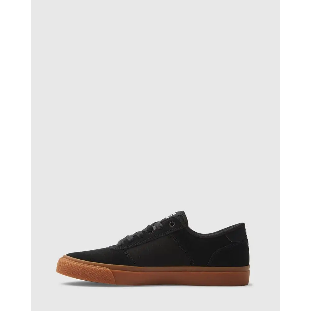 DC Teknic - Black / Gum
