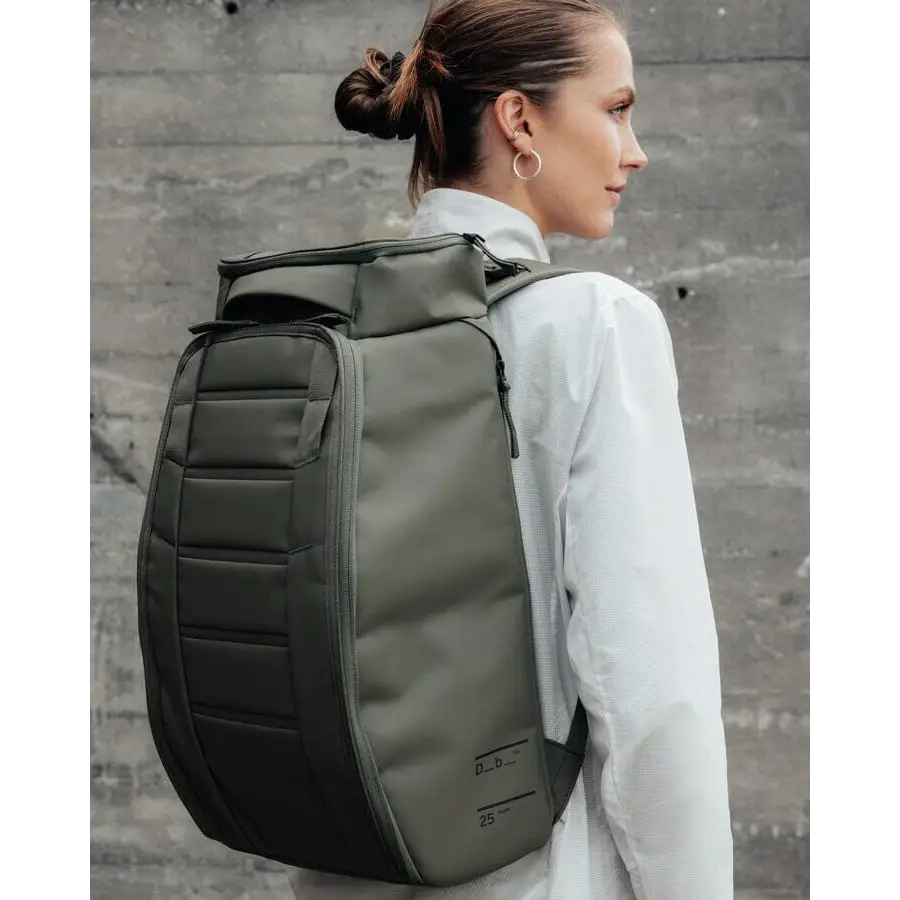 D__b_ Hugger Backpack 25L