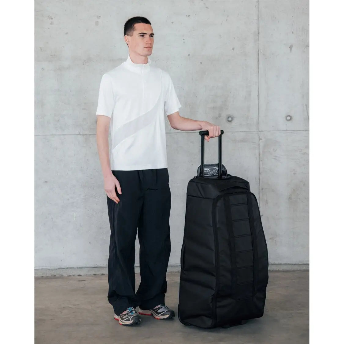 D__b_ Hugger Roller Bag 90L