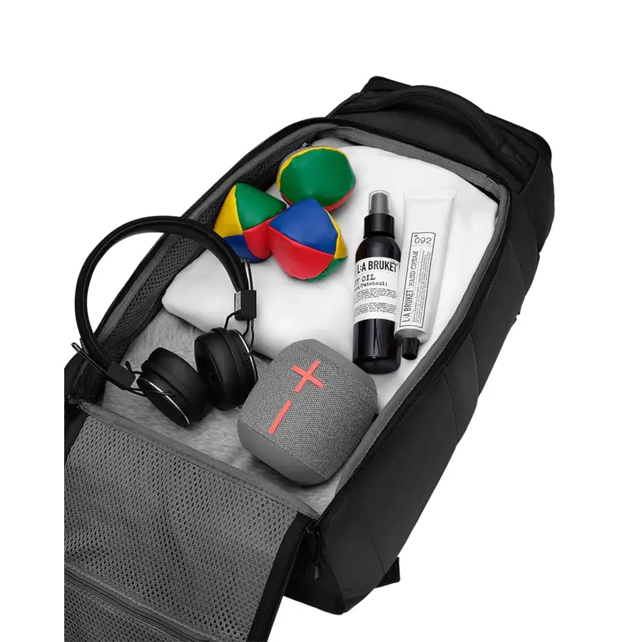 D__b_  Strom 20L Backpack