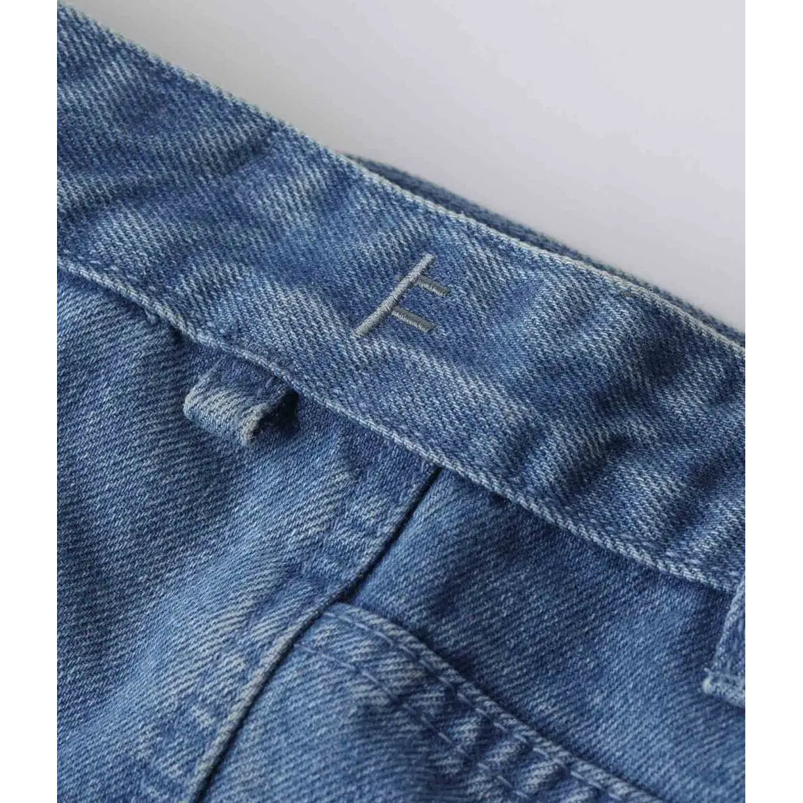 Former Distend VT Jean