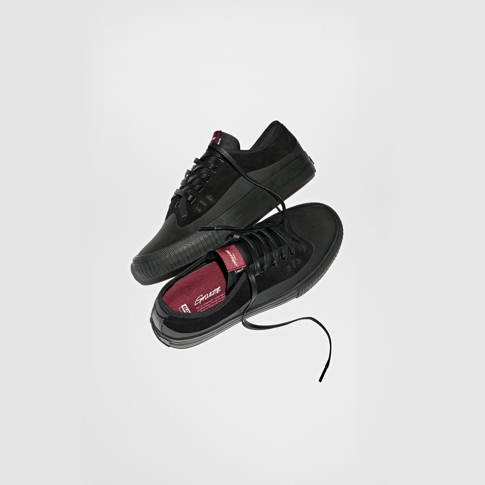Globe Gillette Black / Black Suede 8 