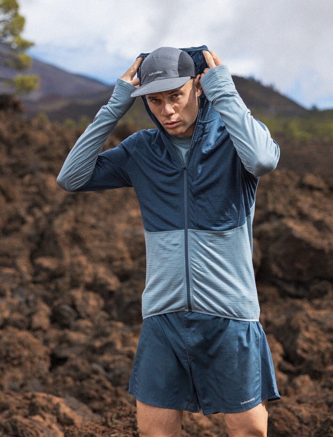 Icebreaker Merino Blend 200 Realfleece Descender Long Sleeve Zip Hoodie