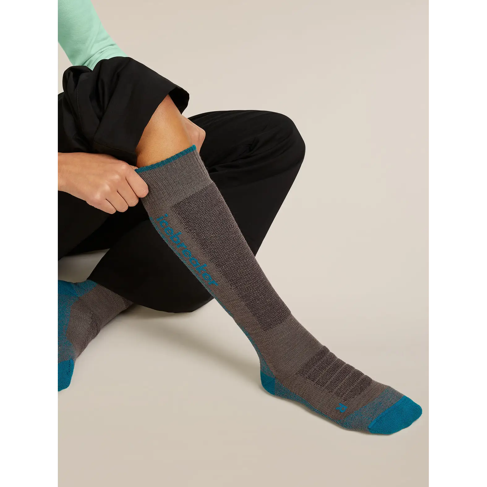 Icebreaker Womens Merino Blend Ski+ Medium OTC Socks