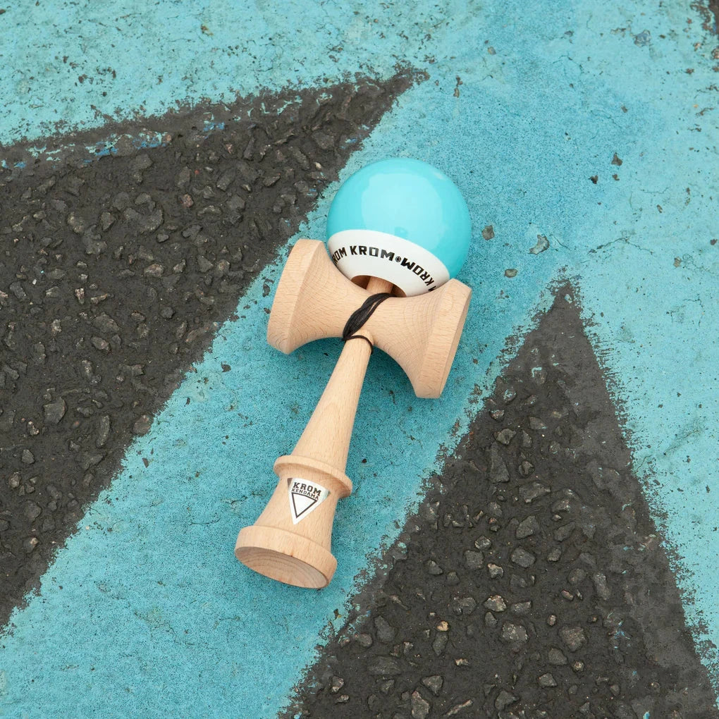 Krom Pop LOL Kendama - Sky Blue