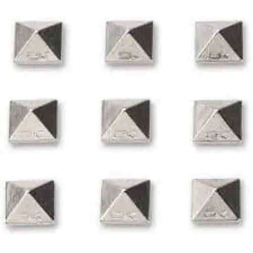 Kuu Metal Grip Pyramid Studs Stomp Pad