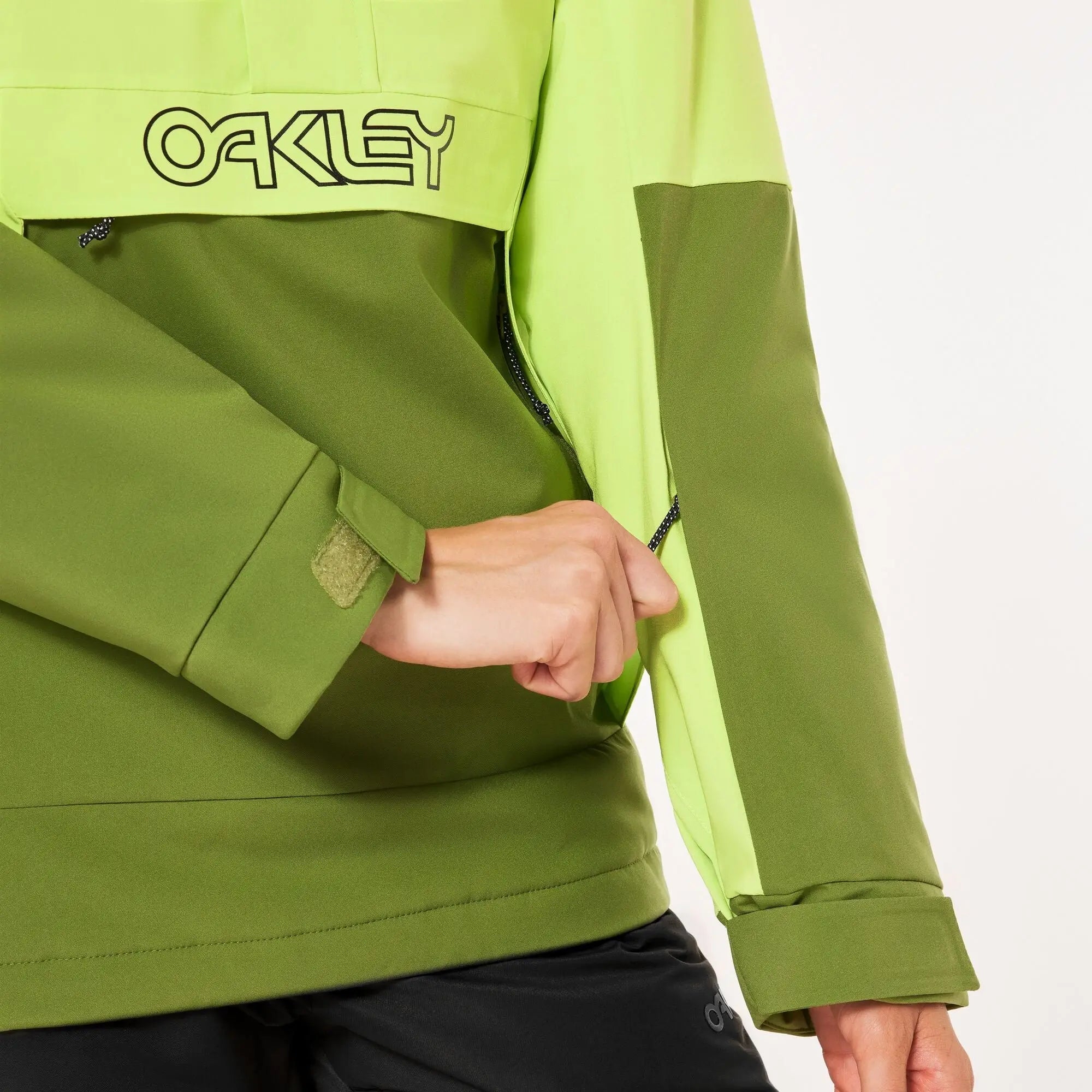 Oakley TNP TNT Insulated Womens Anorak 2025