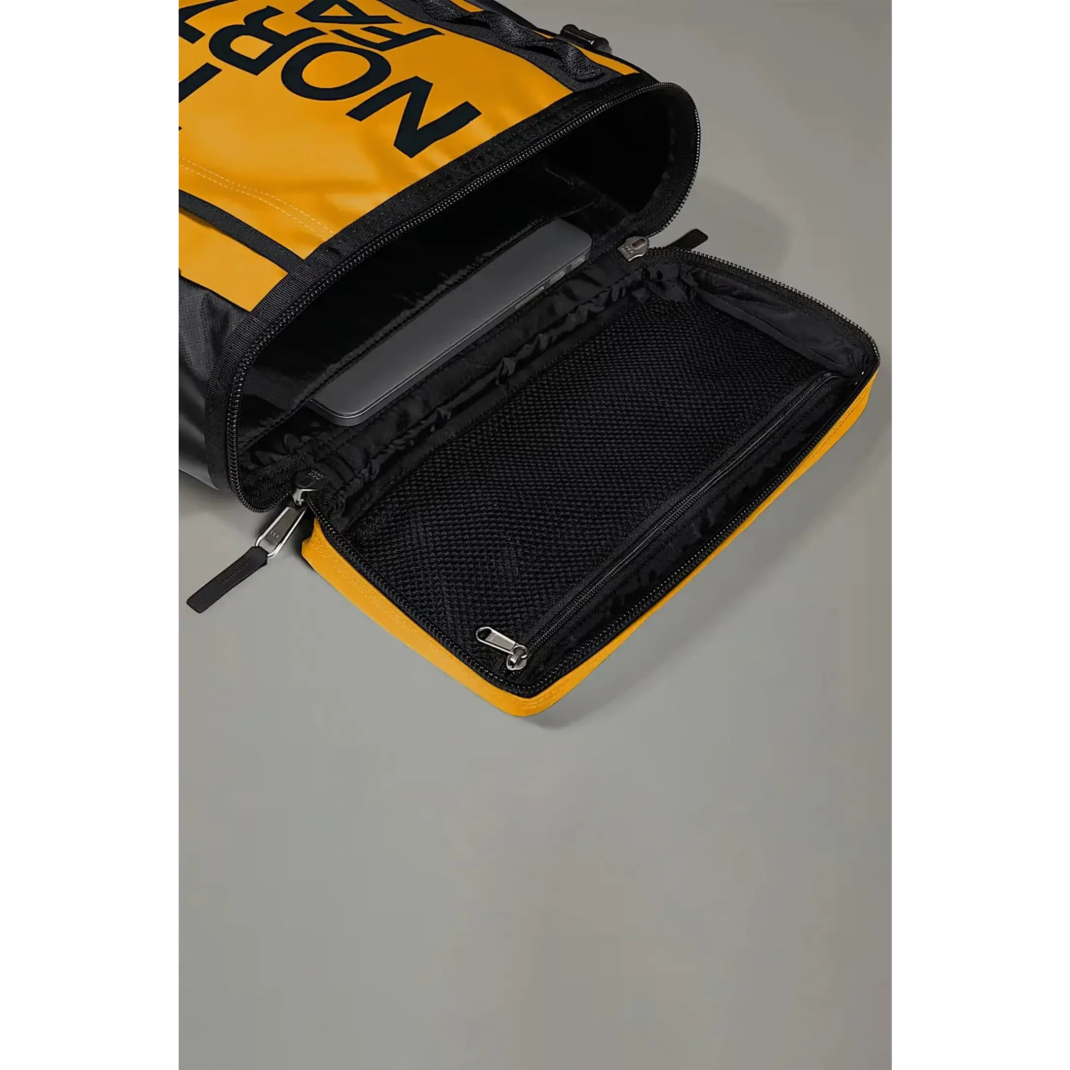 The North Face Base Camp Fusebox - Summit Gold