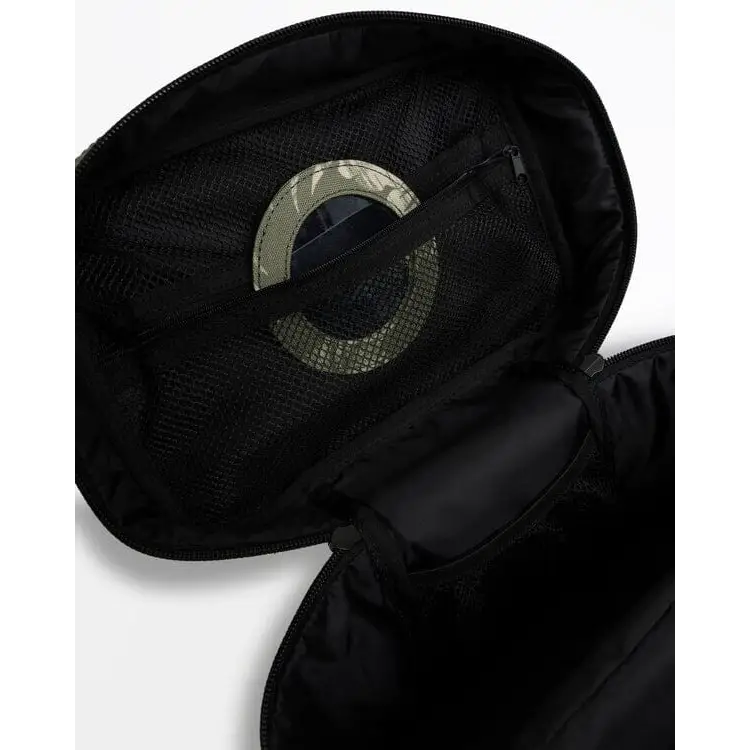 Volcom Patch Attack Deluxe Makeup Bag - Moss Green